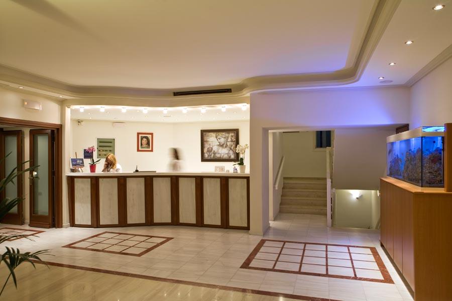 Yiannaki Hotel