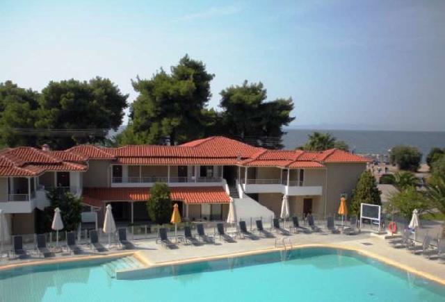 Hotel Lagomandra Beach and Suties