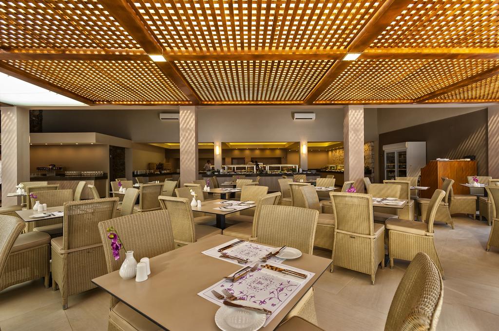 Porto Platanias Village Resort