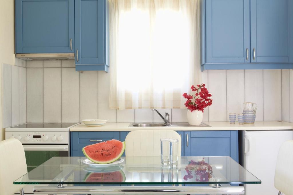 Kedros Villa & Suites