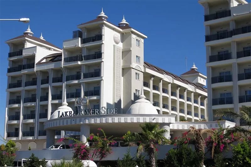 Lake & River Side Hotel & Spa
