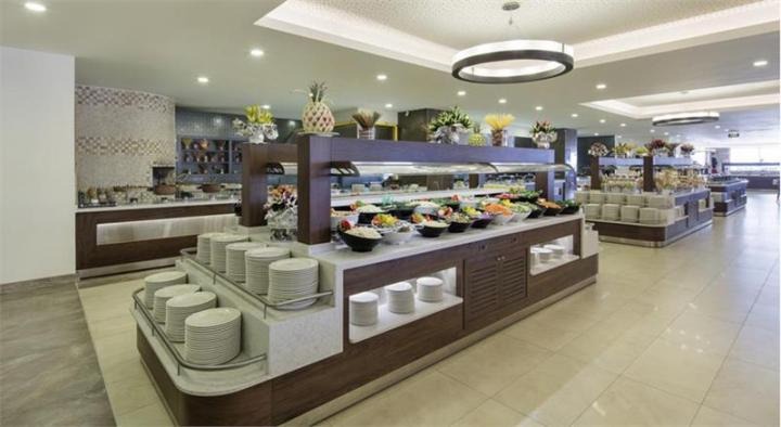 Ramada Resort By Wyndham Kusadasi & Golf