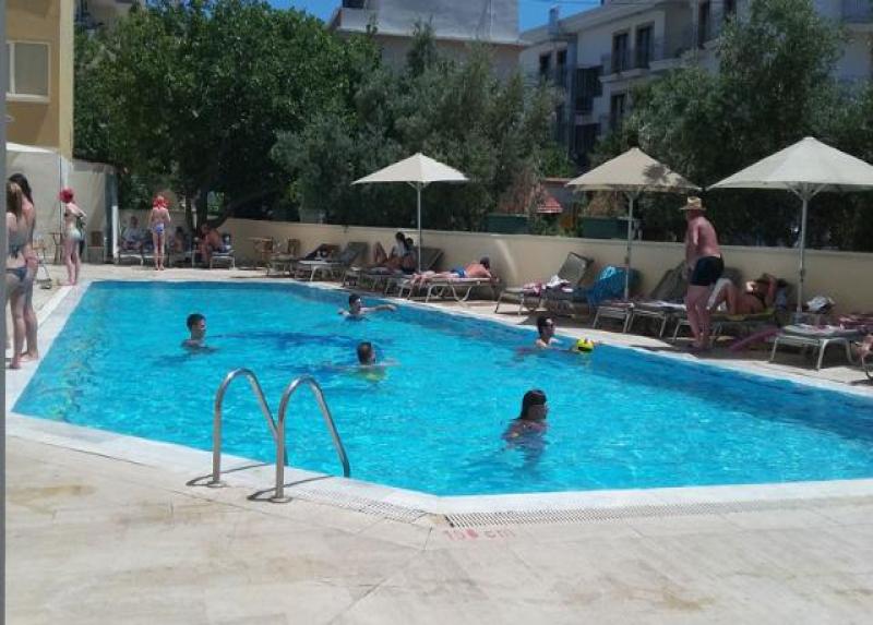 Mert Seaside Hotel