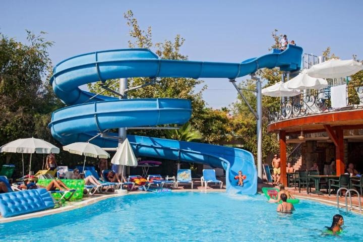 Dosi Hotel