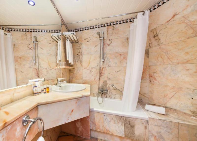 Globales Palmanova Palace Hotel