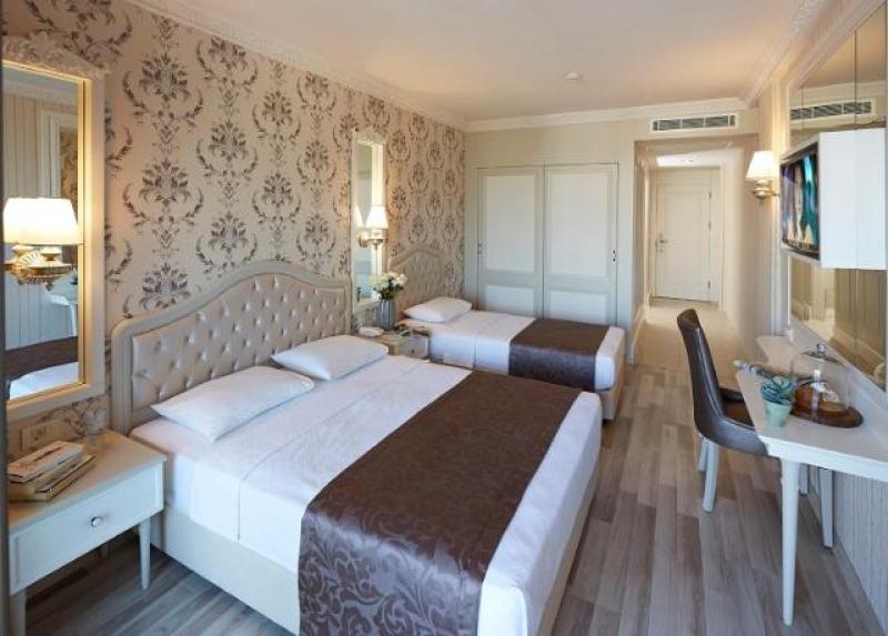 Emre Beach Hotel