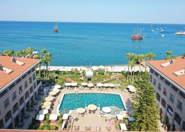 Fame Residence Kemer & Spa Hotel