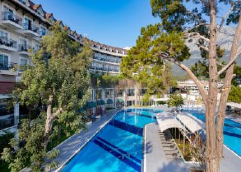 Seven Seas Gravel Select Hotel