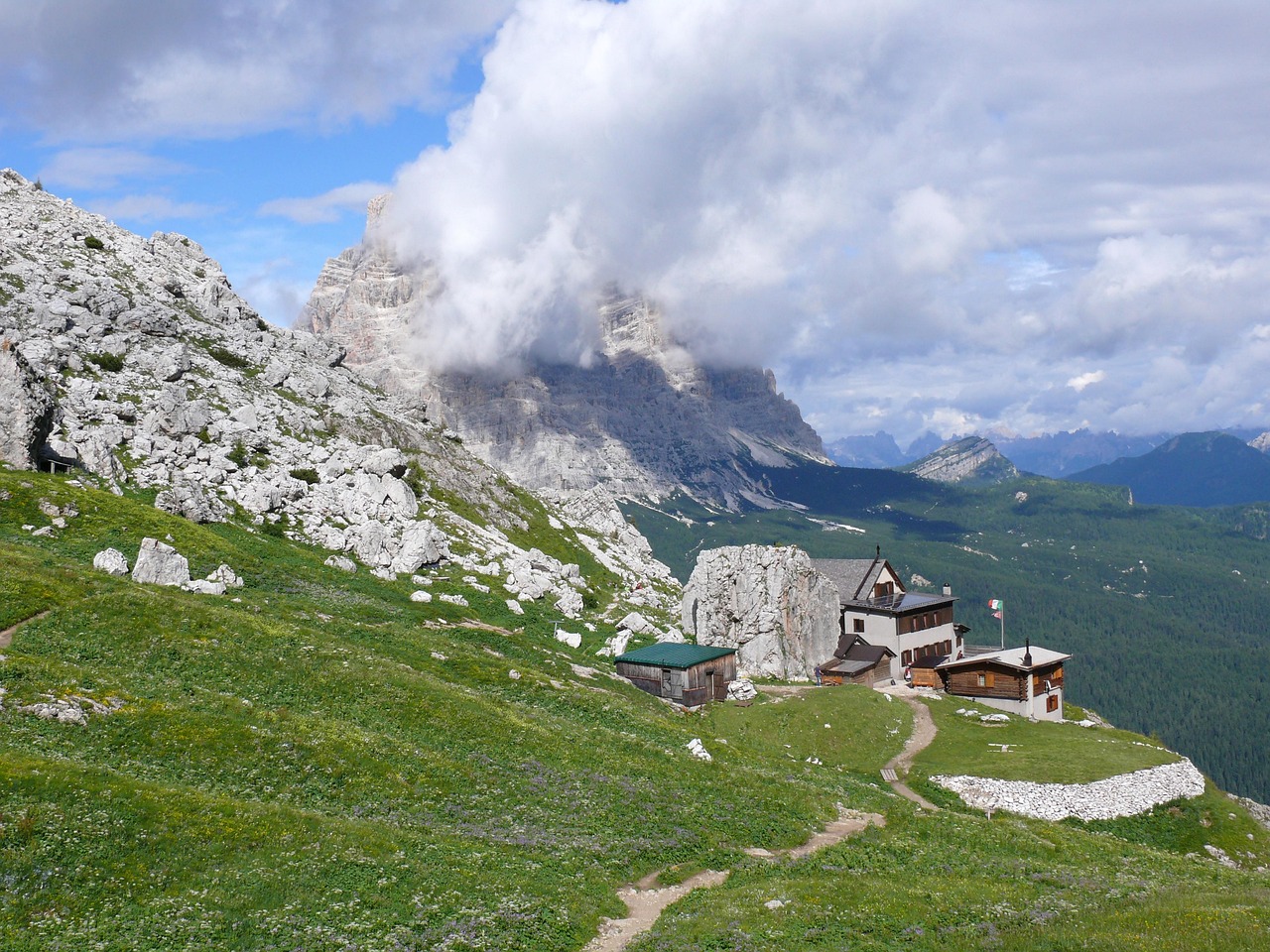 Putovanje kroz Lombardiju, Alpe & Dolomite
