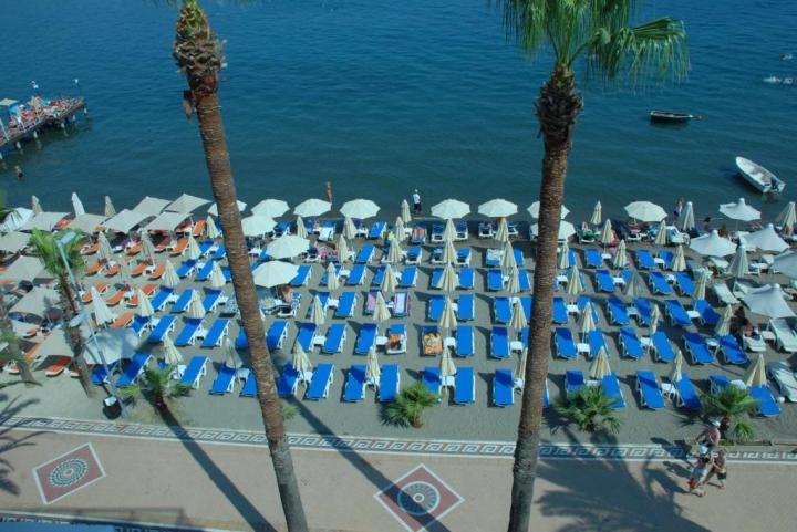 Hotel Begonville Beach