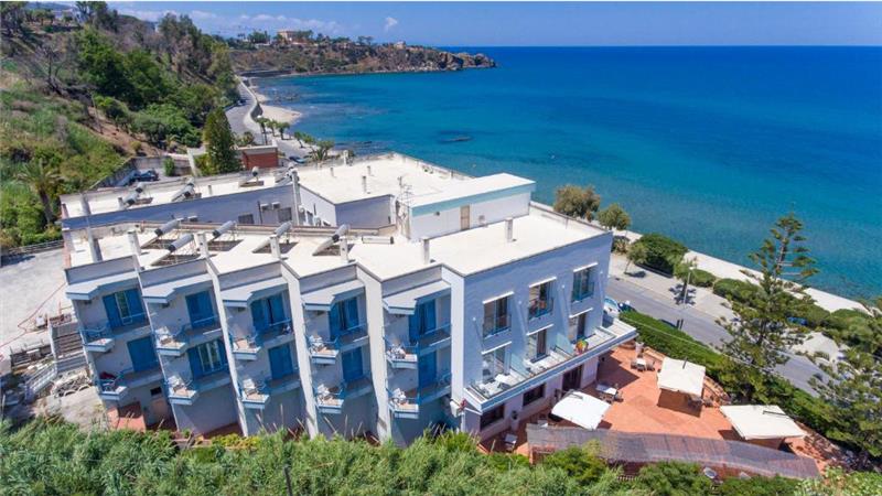 Tourist Hotel