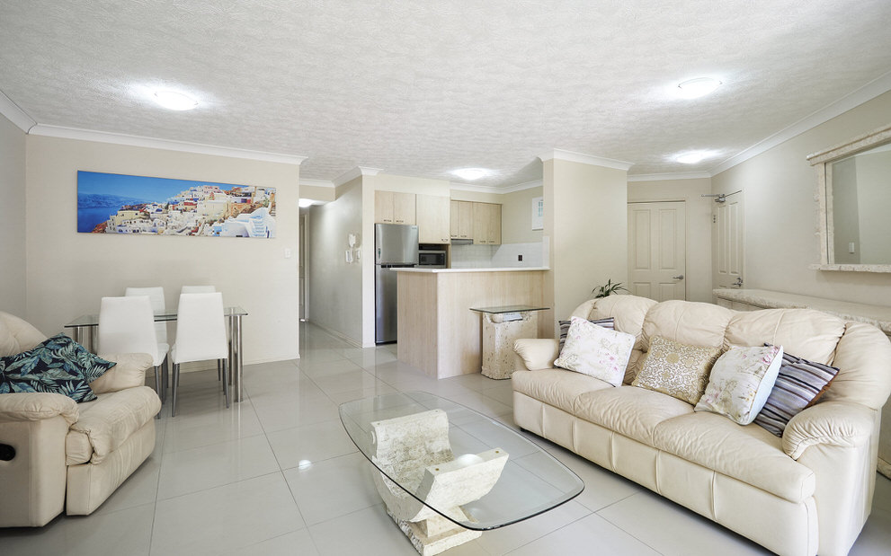 Gold Coast Property Photography - Entry Level apartment in Mermaid Beach