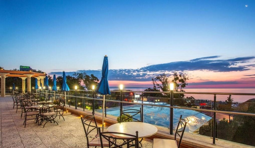 Astera Hotel & Spa