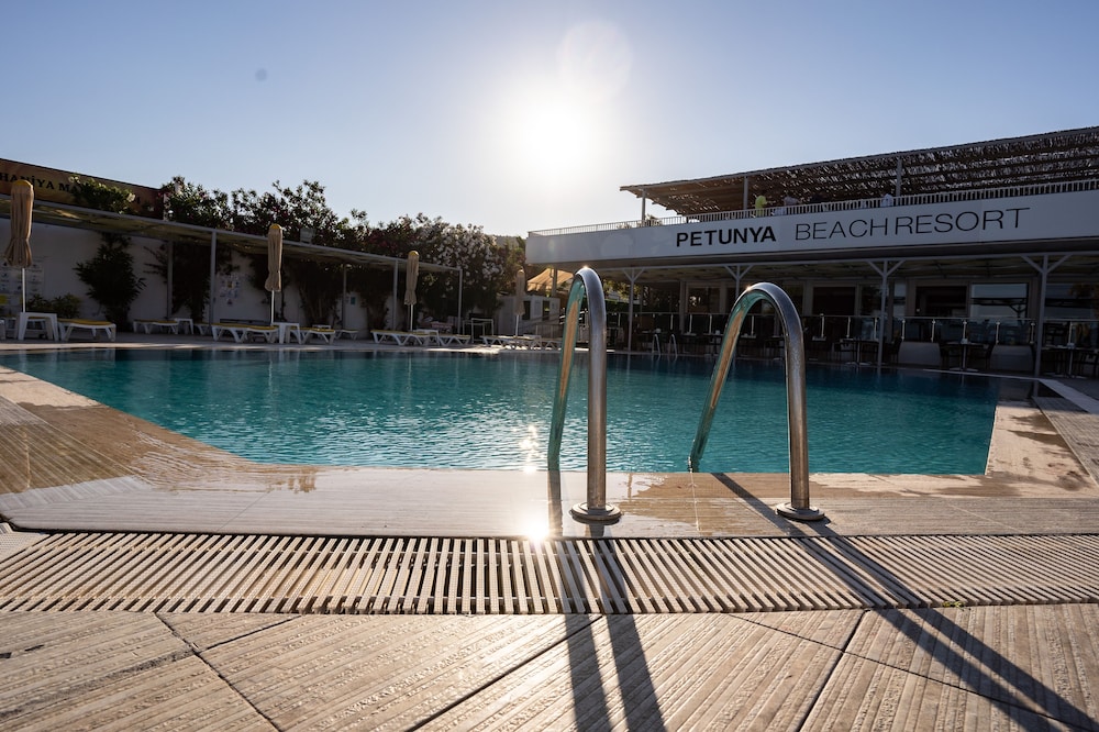 Petunya Beach Resort