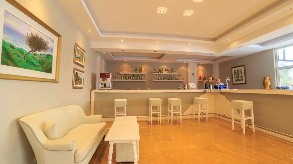 Elea Beach Dassia