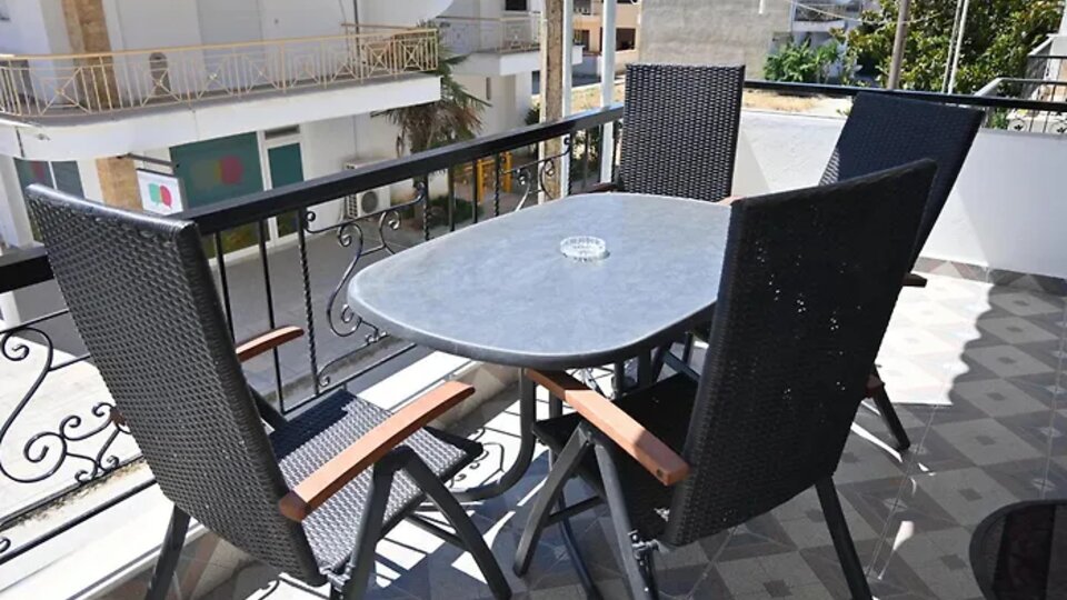 Doukas Aparthotel