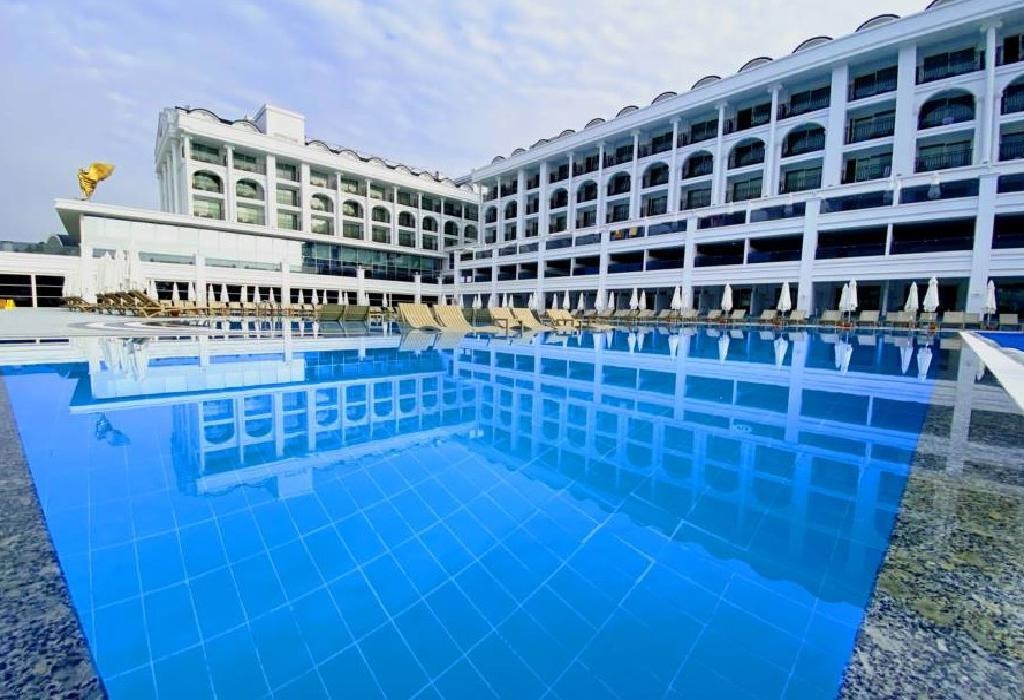 Sunthalia Hotels & Resorts Ultra All Inclusive Adults Only Party Hotel