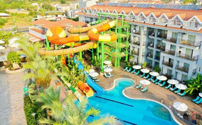 Hotel Crystal Aura Aqua Collection