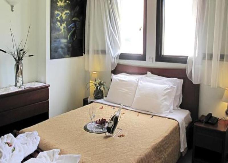 Lesse Hotel