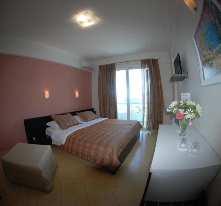 Hotel Oasis