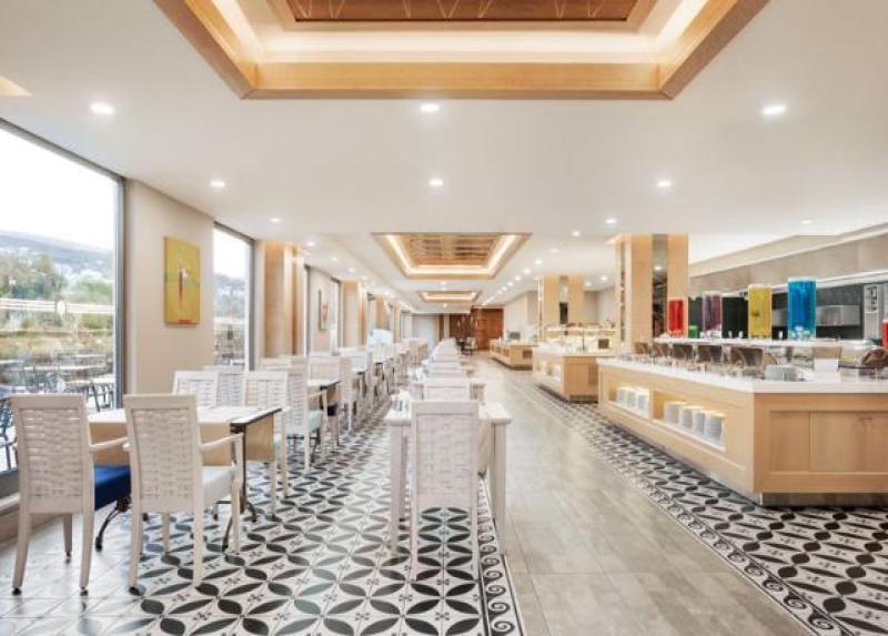 Ramada Hotel & Suites Hotel