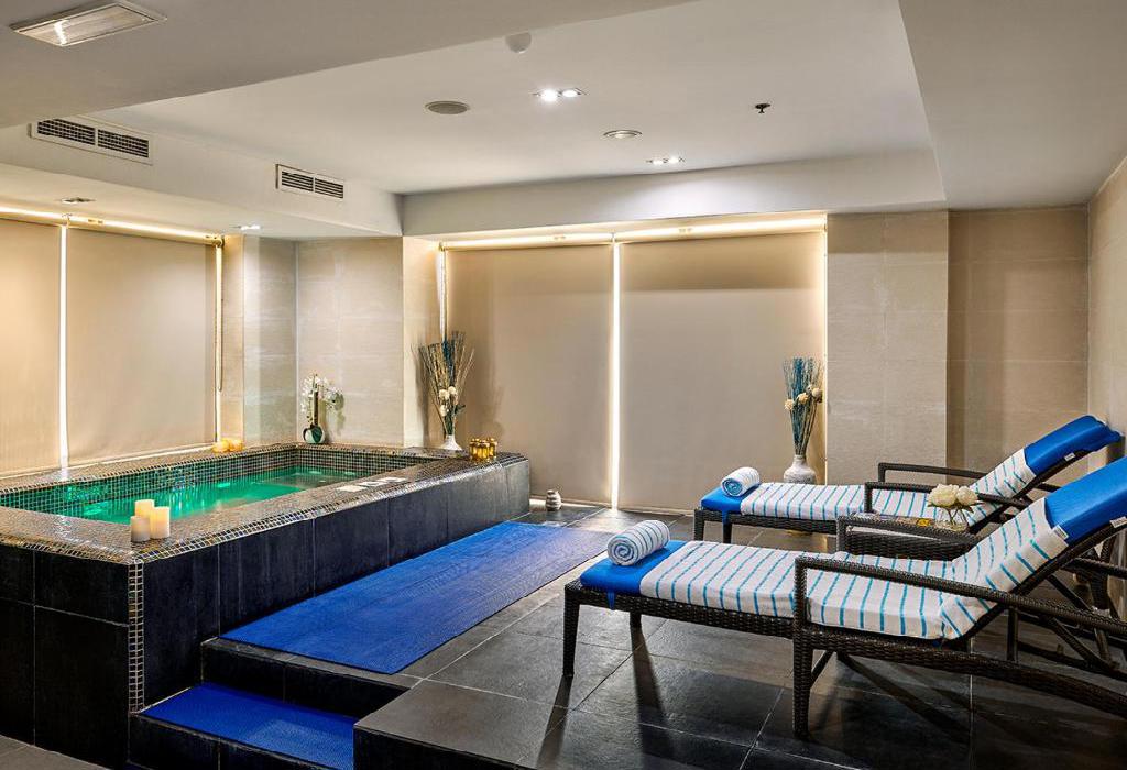Hotel Ramada Hotel and Suites By Wyndham JBR