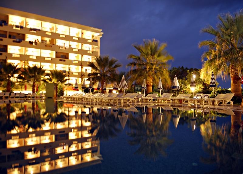 Aska Bayview Hotel