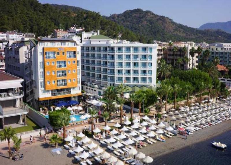 Cettia Beach Resort Hotel