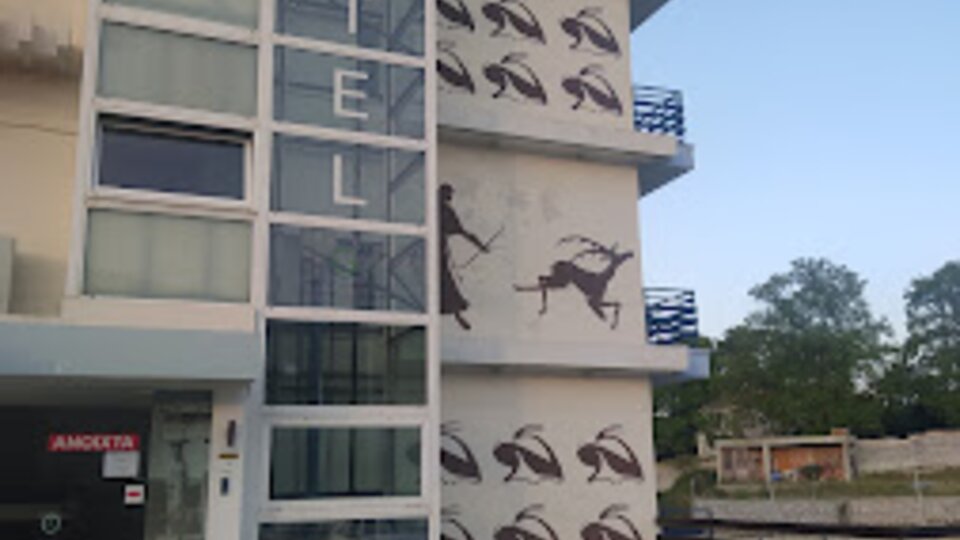 12 Olympian Gods Hotel