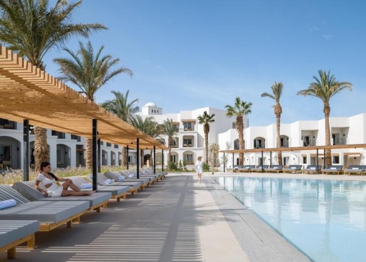 Serry Beach Resort