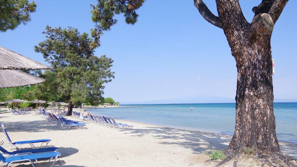 Hotel Rachony Bay
