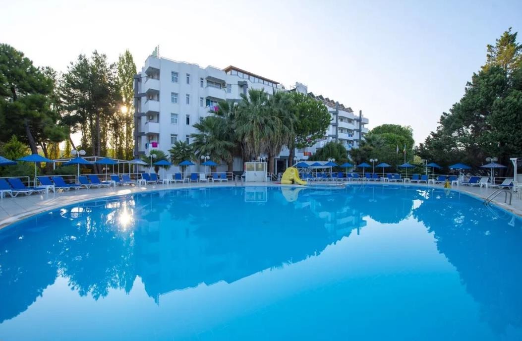 Flora Suites Hotel