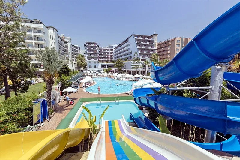 Holiday Park Resort Hotel