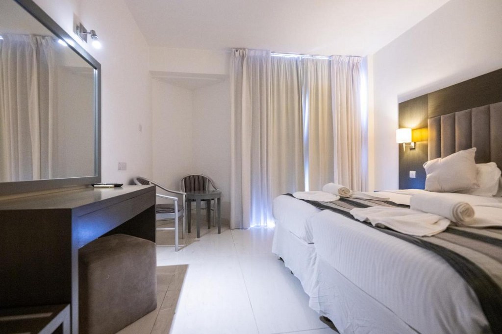Napa Jay Hotel