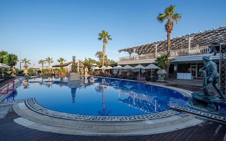Golden Beach Hotel