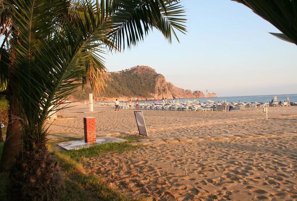 Elysee Beach Hotel