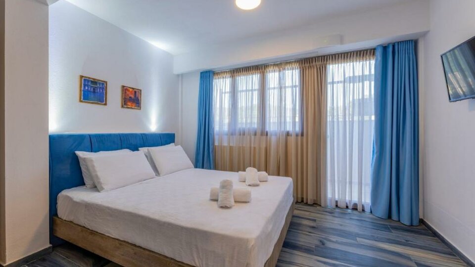 Penelope Luxury Suites