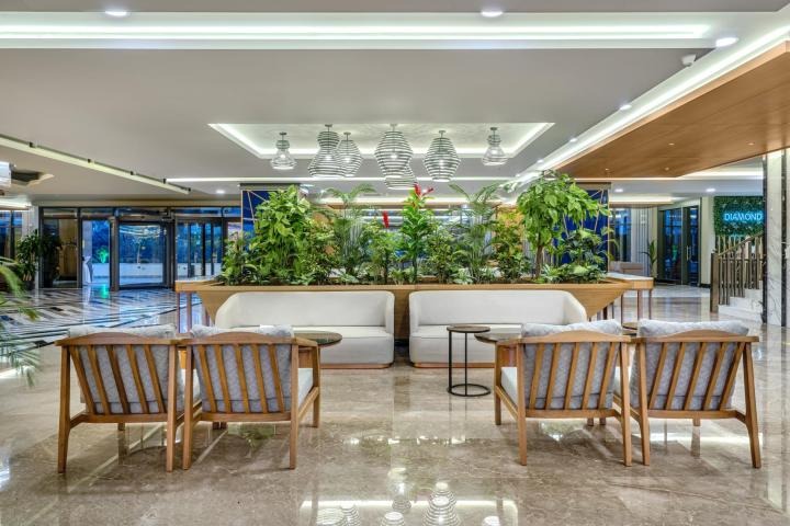Diamond Deluxe Hotel & Spa