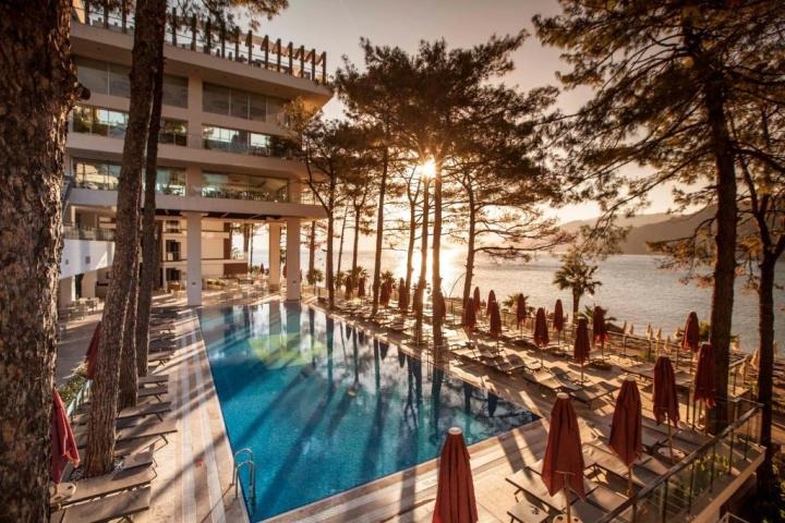 Hotel Orka Lotus Beach