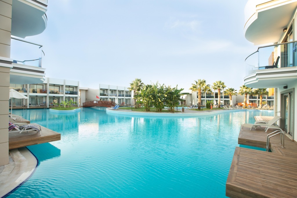 Aquasis De Luxe Resort & Spa