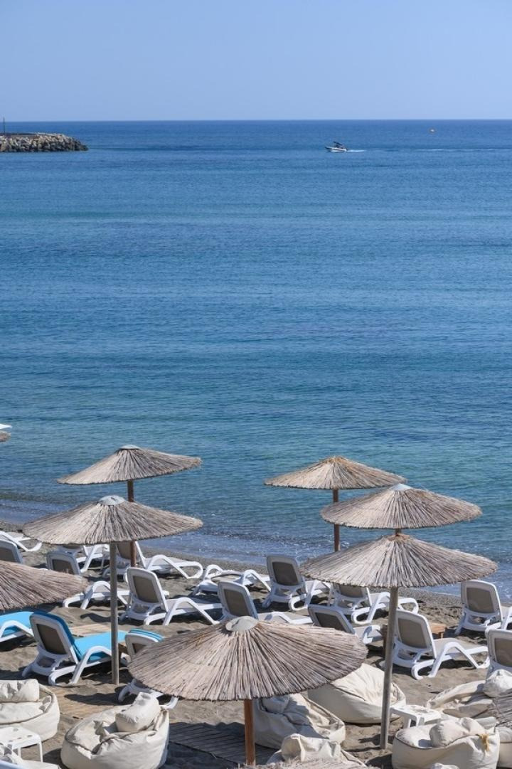 Azure Mare Hotel