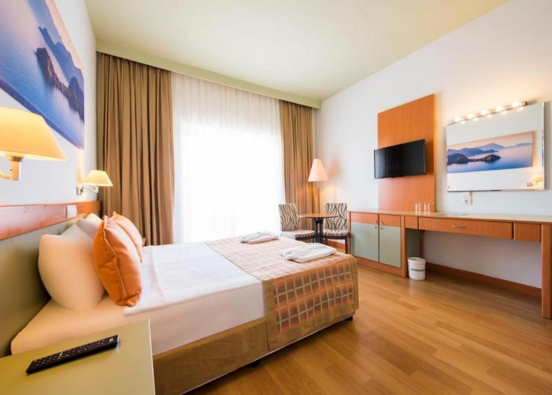 Aqi Hydros Club Hotel