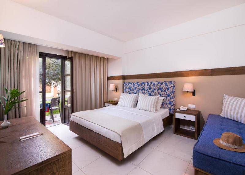 Simantro Beach Hotel