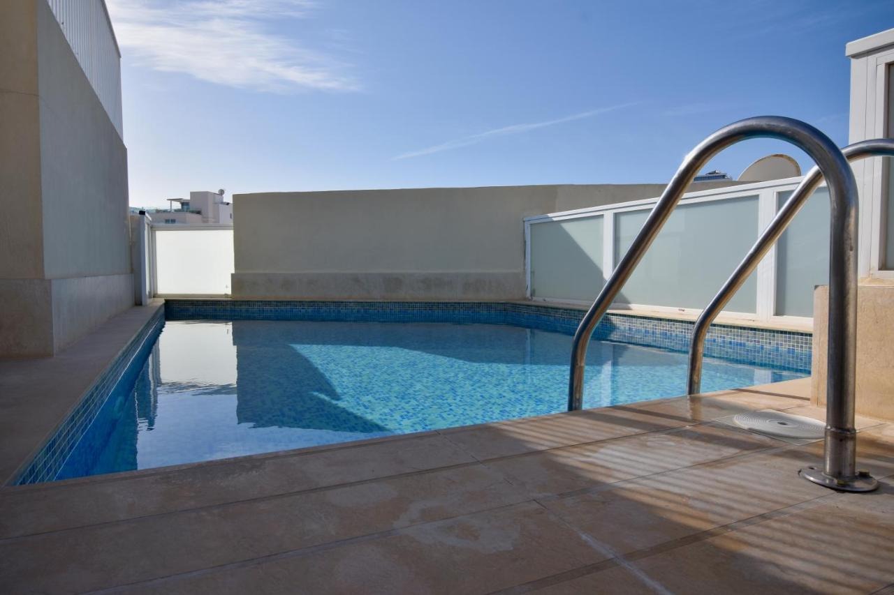Blubay Apartments by  St Hotels