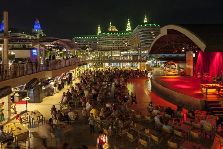 Delphin Imperial Lara