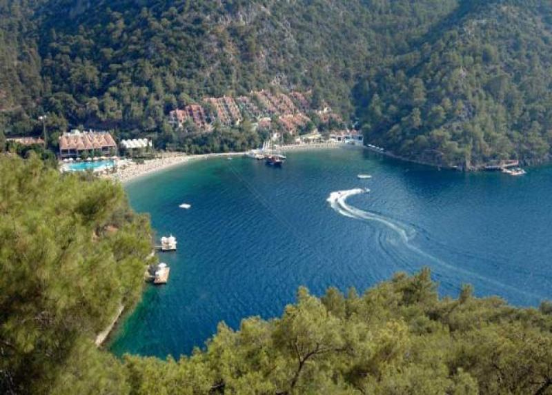Hillside Beach Club Hotel