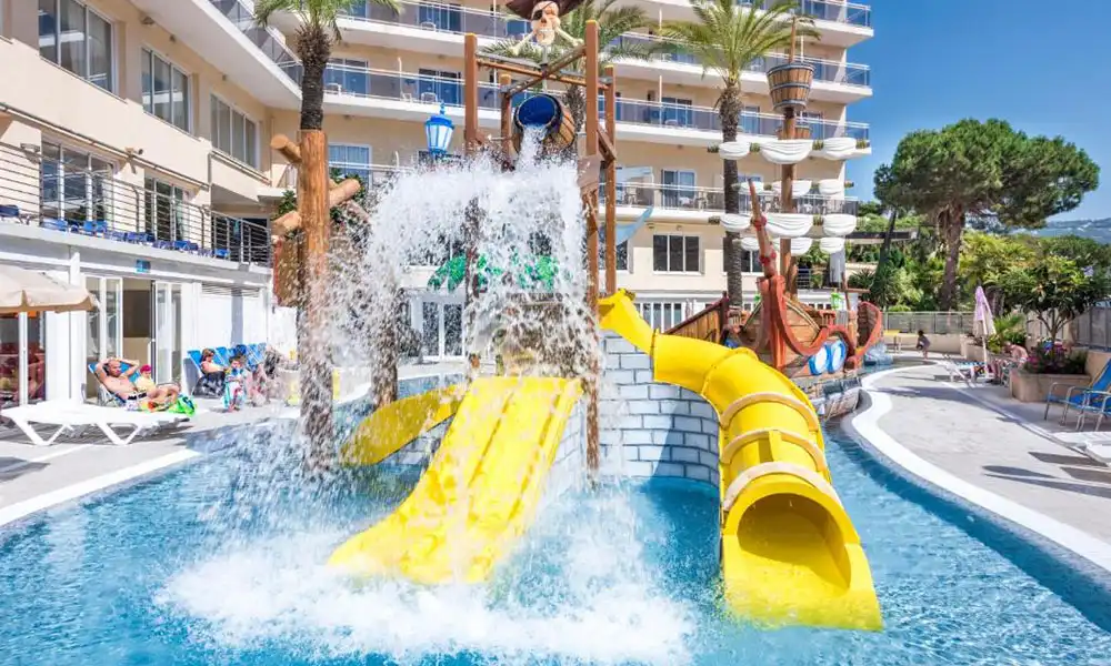 Hotel Oasis Park Splash