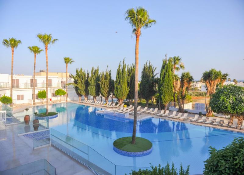 Fedrania Gardens Hotel