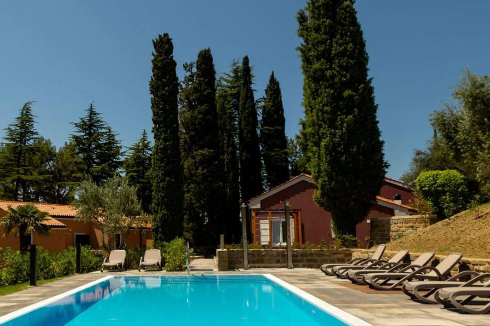 Laguna 3*