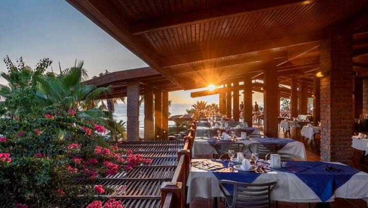 Horus Paradise Luxury Resort